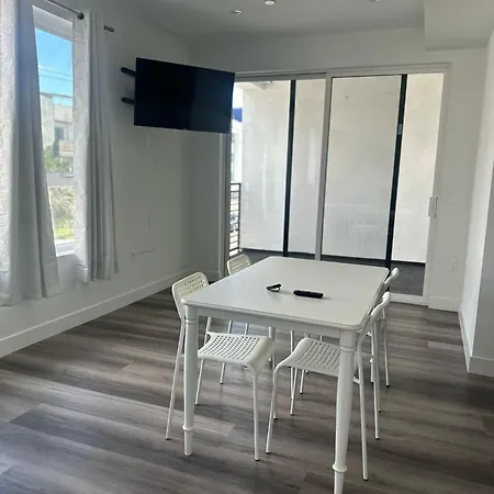 Amazing Hollywood Apartment Free Parking & Wifi
